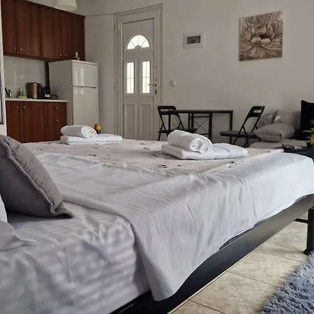 Doukas Lejlighedshotel Ofrínion