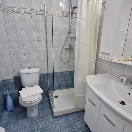 Doukas Lejlighedshotel