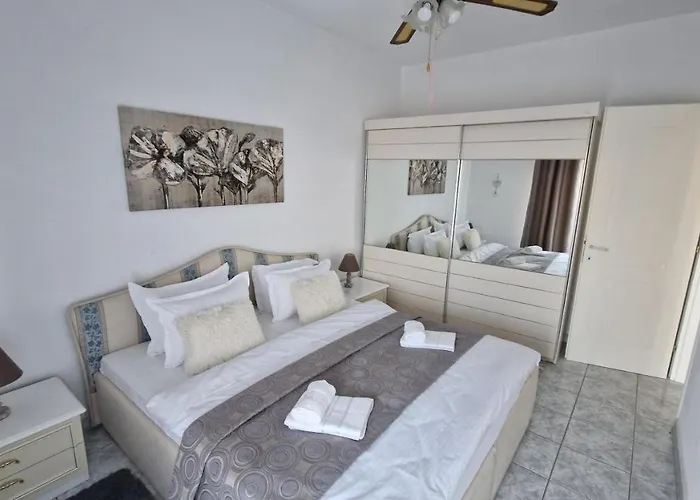 Aparthotel Doukas 3*