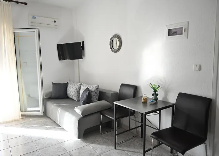 Doukas Aparthotel 3*